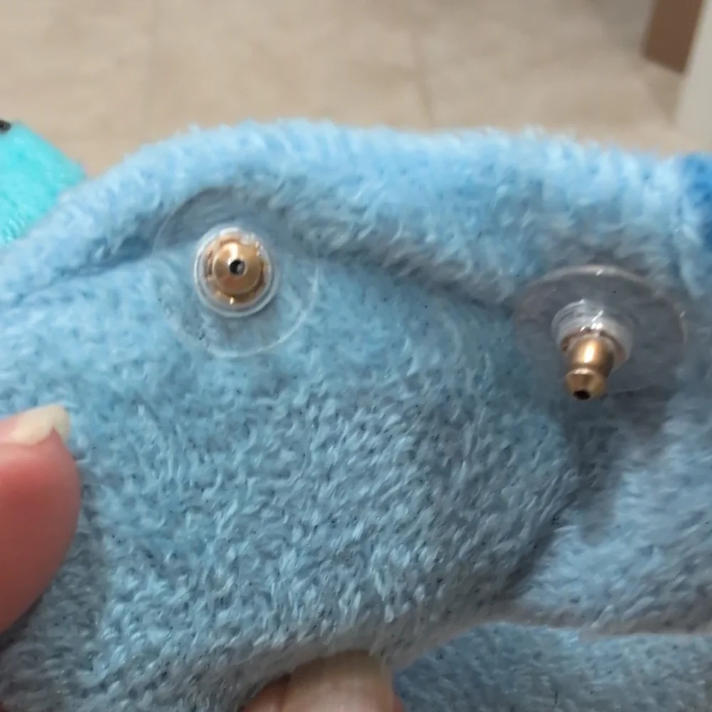 unbranded stitch pierced